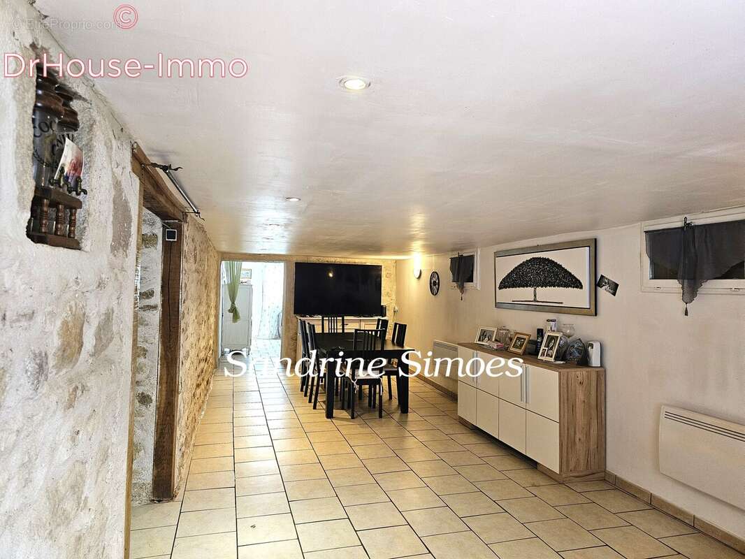 Maison à LA TRIMOUILLE