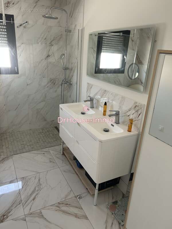 Maison à LA COURONNE