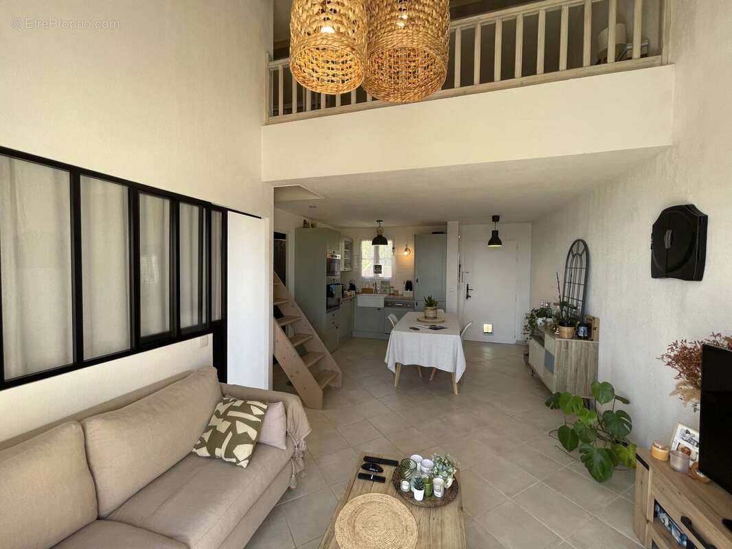 Appartement à THEOULE-SUR-MER