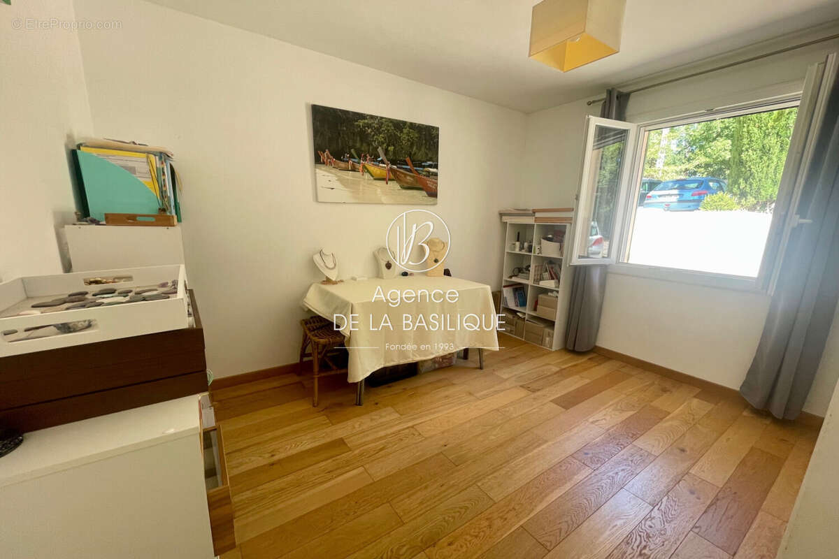 Maison à SAINT-MAXIMIN-LA-SAINTE-BAUME