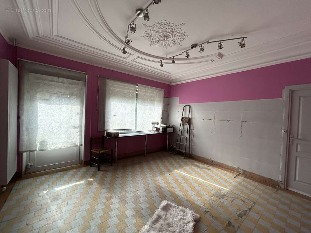 Maison à CHAUMONT-PORCIEN