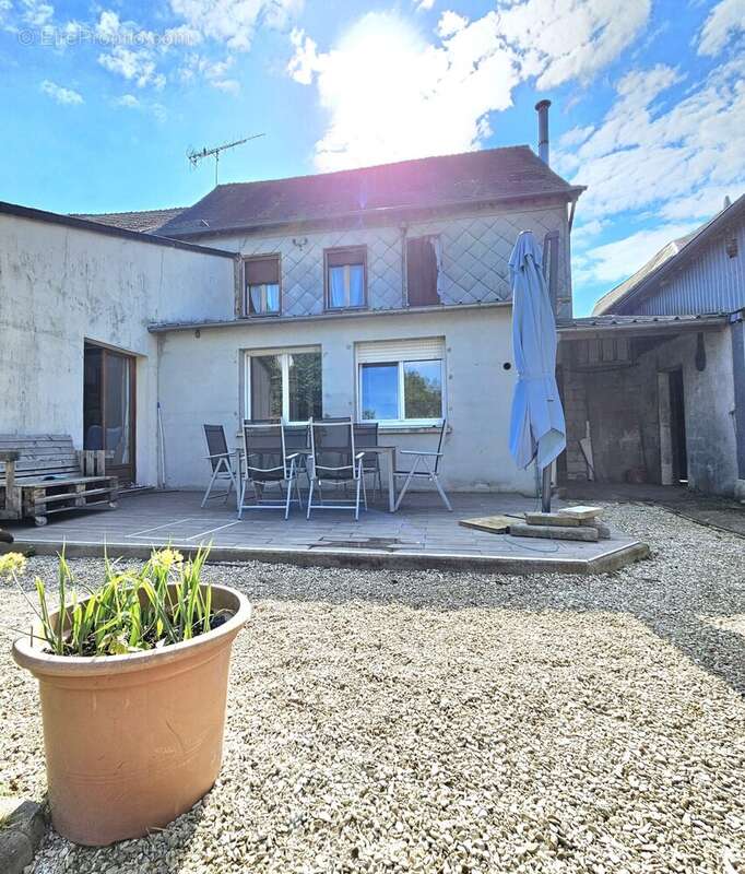 Maison à CHAUMONT-PORCIEN