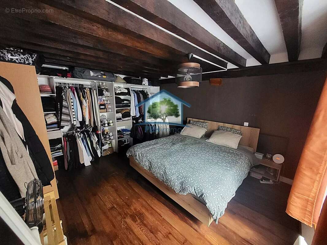 Maison à SAINT-JEAN-LES-DEUX-JUMEAUX