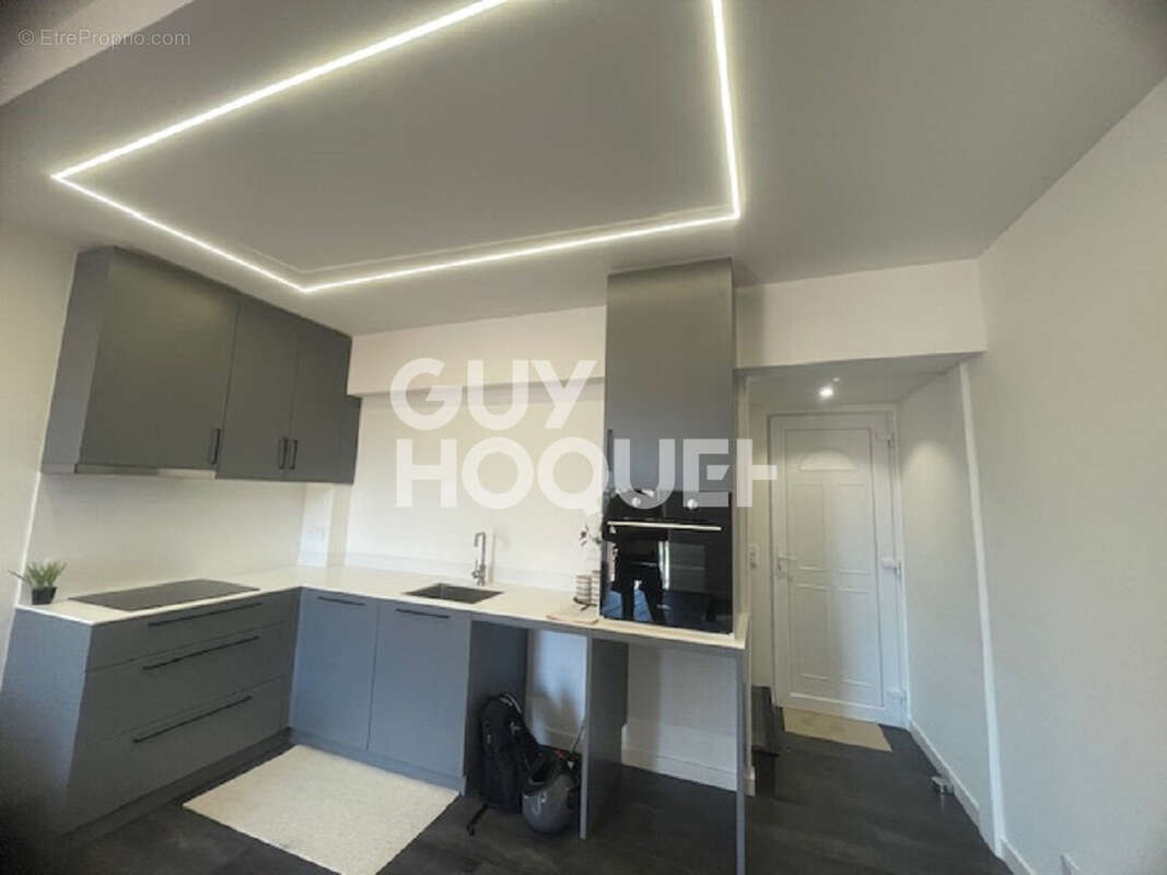 Appartement à VALLAURIS