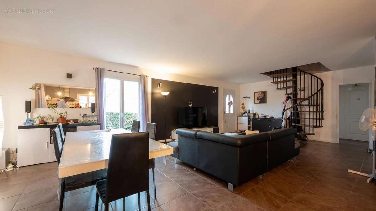 Maison à MARTEL