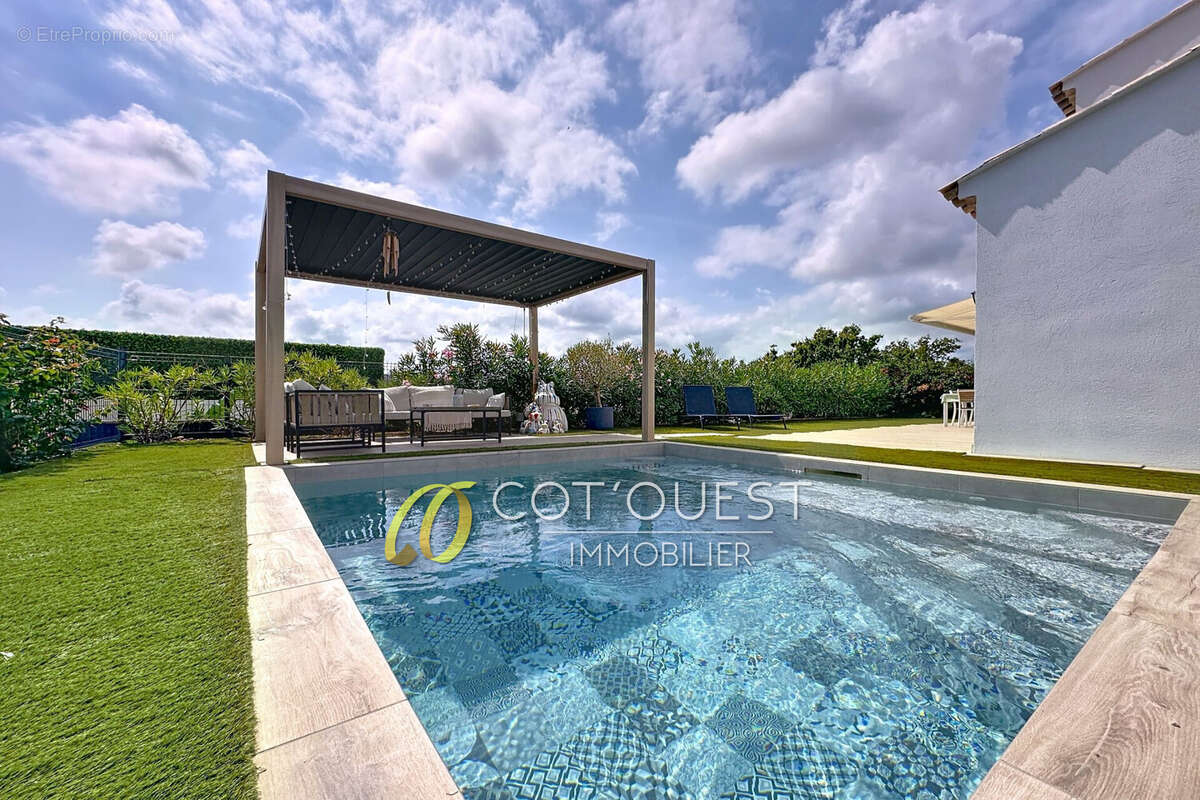 Maison à VILLENEUVE-LOUBET