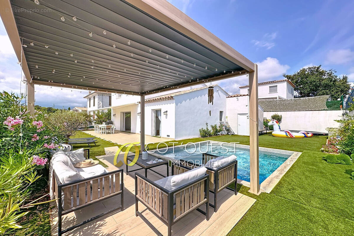 Maison à VILLENEUVE-LOUBET