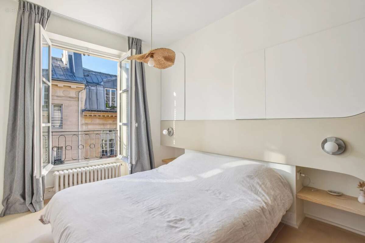 Appartement à PARIS-6E