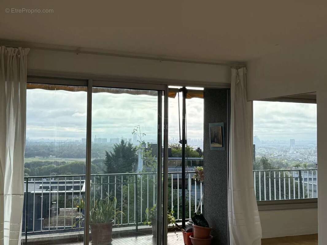 Appartement à SAINT-CLOUD