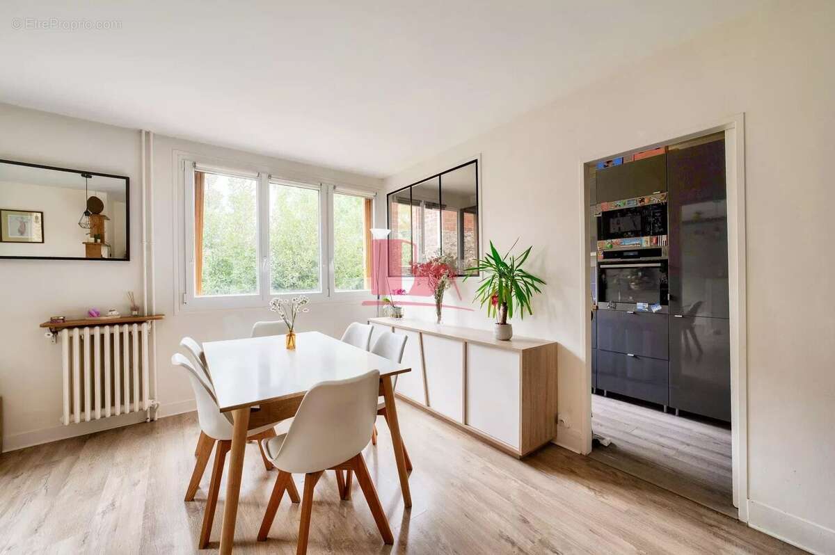 Appartement à ISSY-LES-MOULINEAUX
