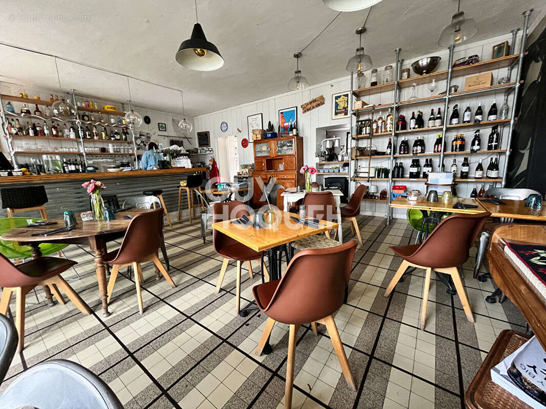 Commerce à LA FLOTTE