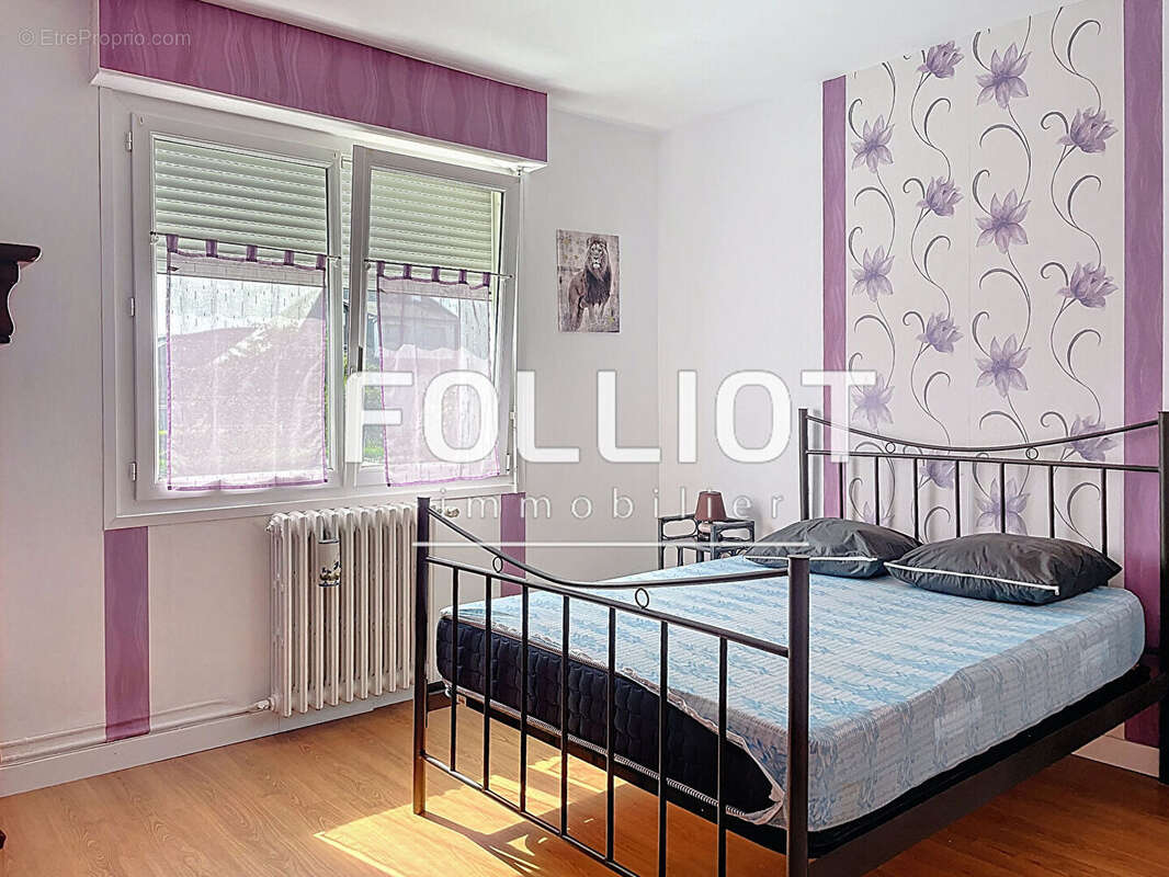 Maison à DONVILLE-LES-BAINS