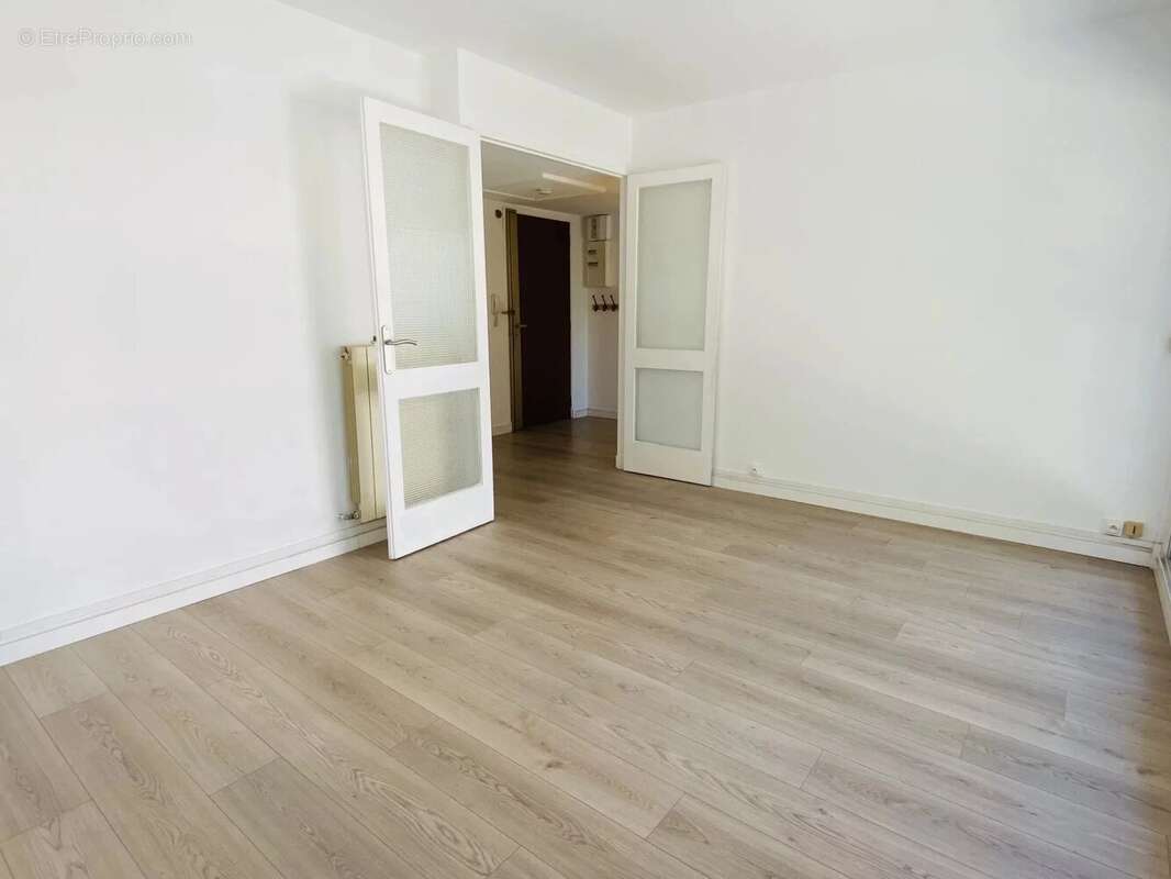 Appartement à MARSEILLE-9E
