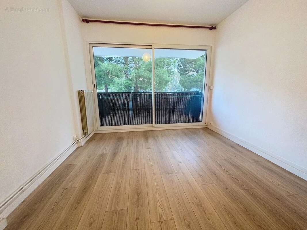 Appartement à MARSEILLE-9E