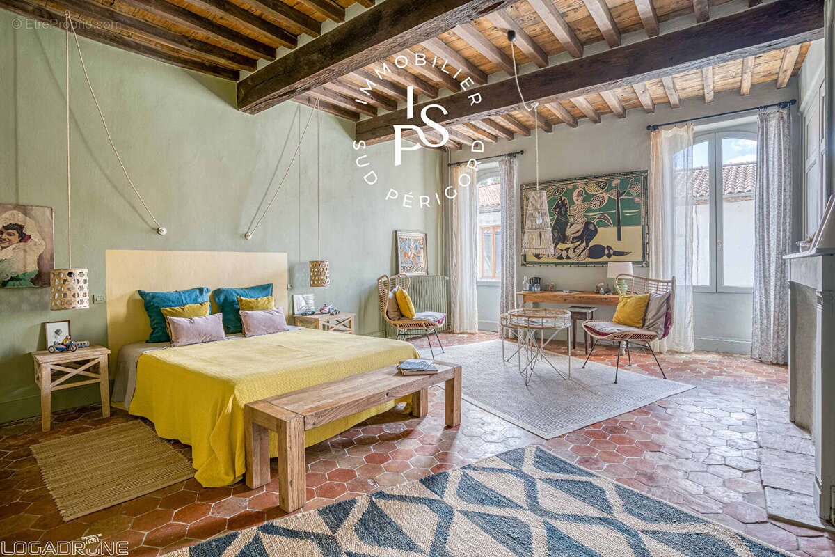 Maison à CASTELJALOUX