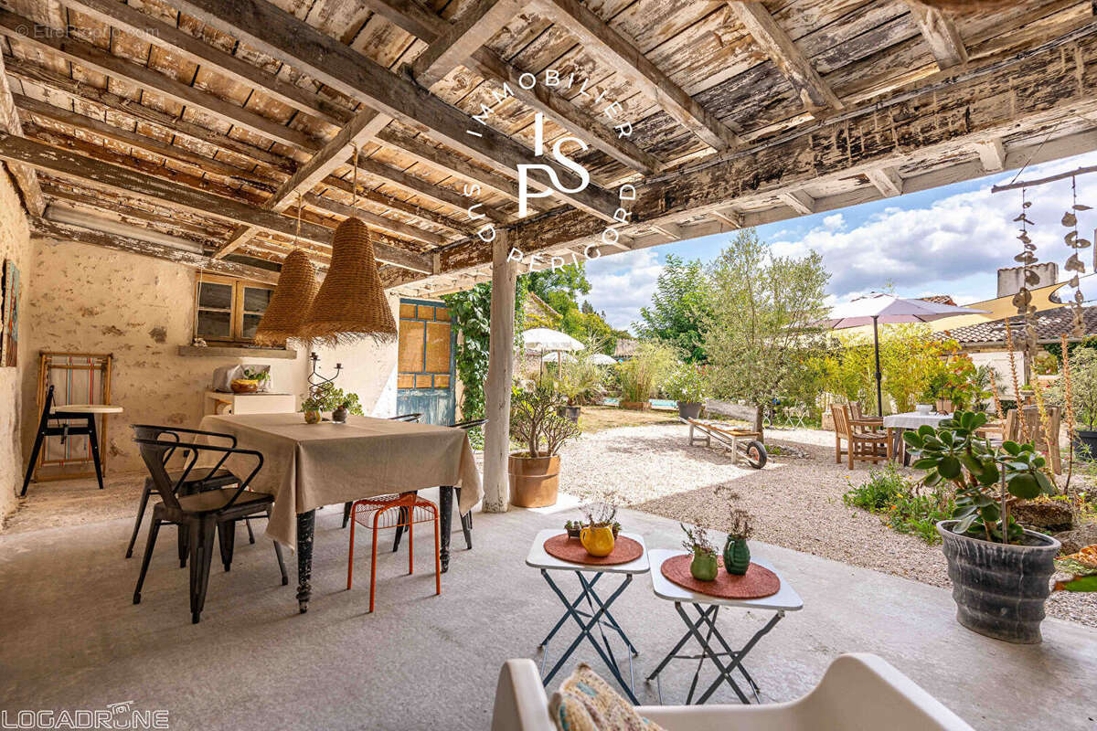 Maison à CASTELJALOUX