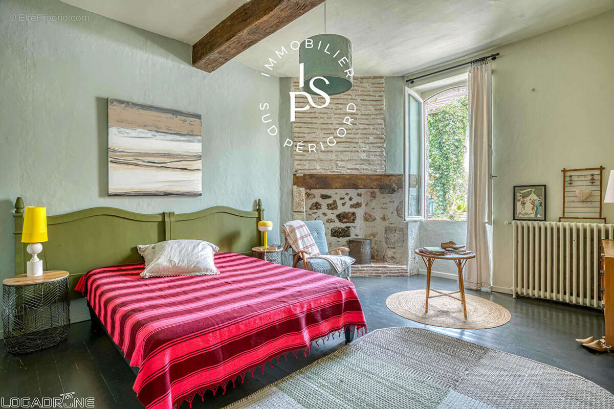 Maison à CASTELJALOUX