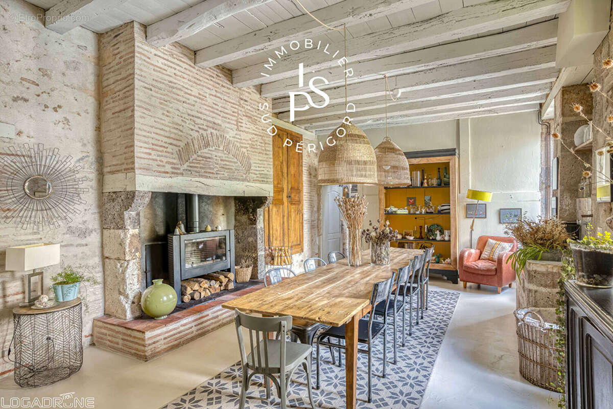 Maison à CASTELJALOUX