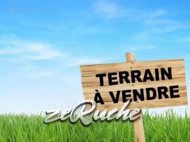 Terrain à NORON-LA-POTERIE
