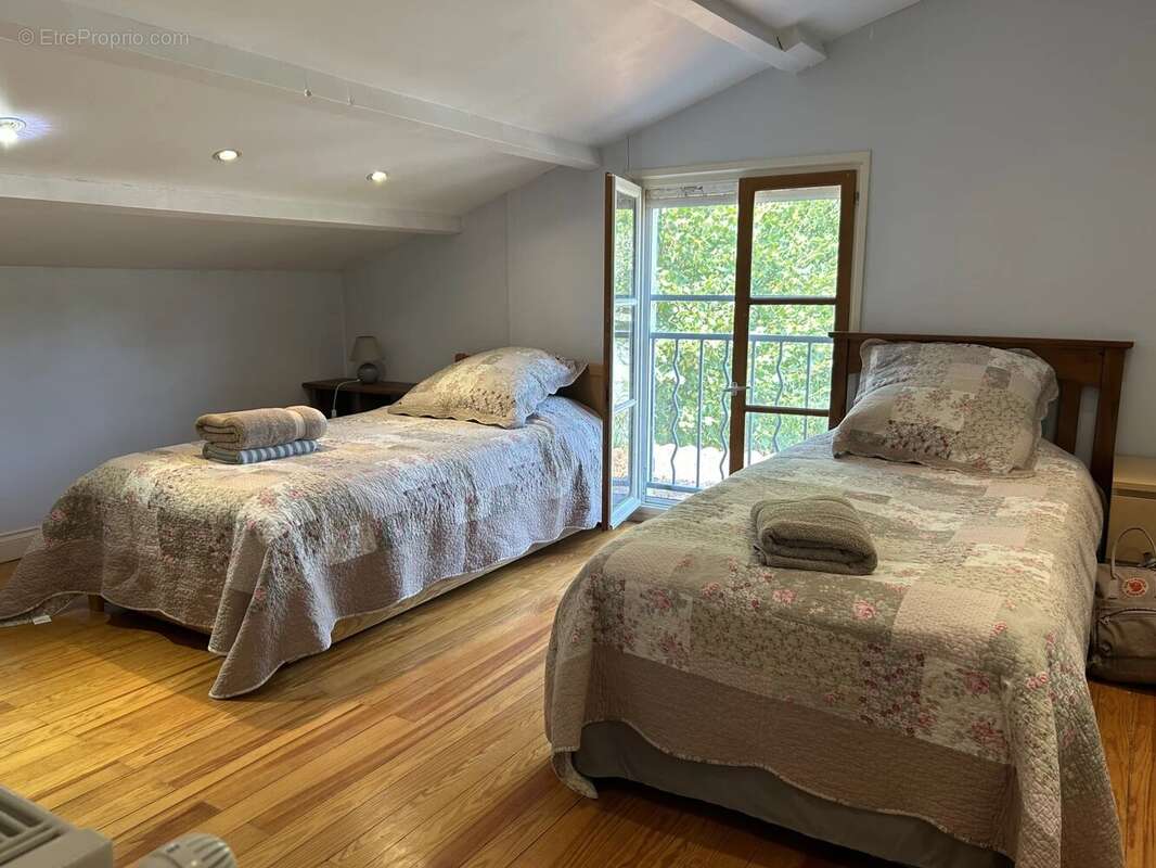 Maison à AUBETERRE-SUR-DRONNE