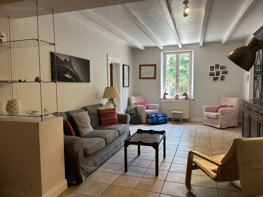 Maison à AUBETERRE-SUR-DRONNE