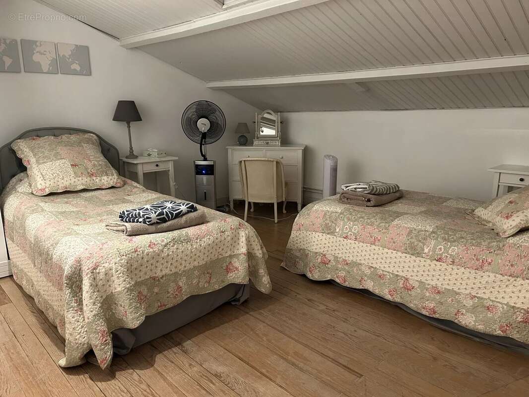 Maison à AUBETERRE-SUR-DRONNE