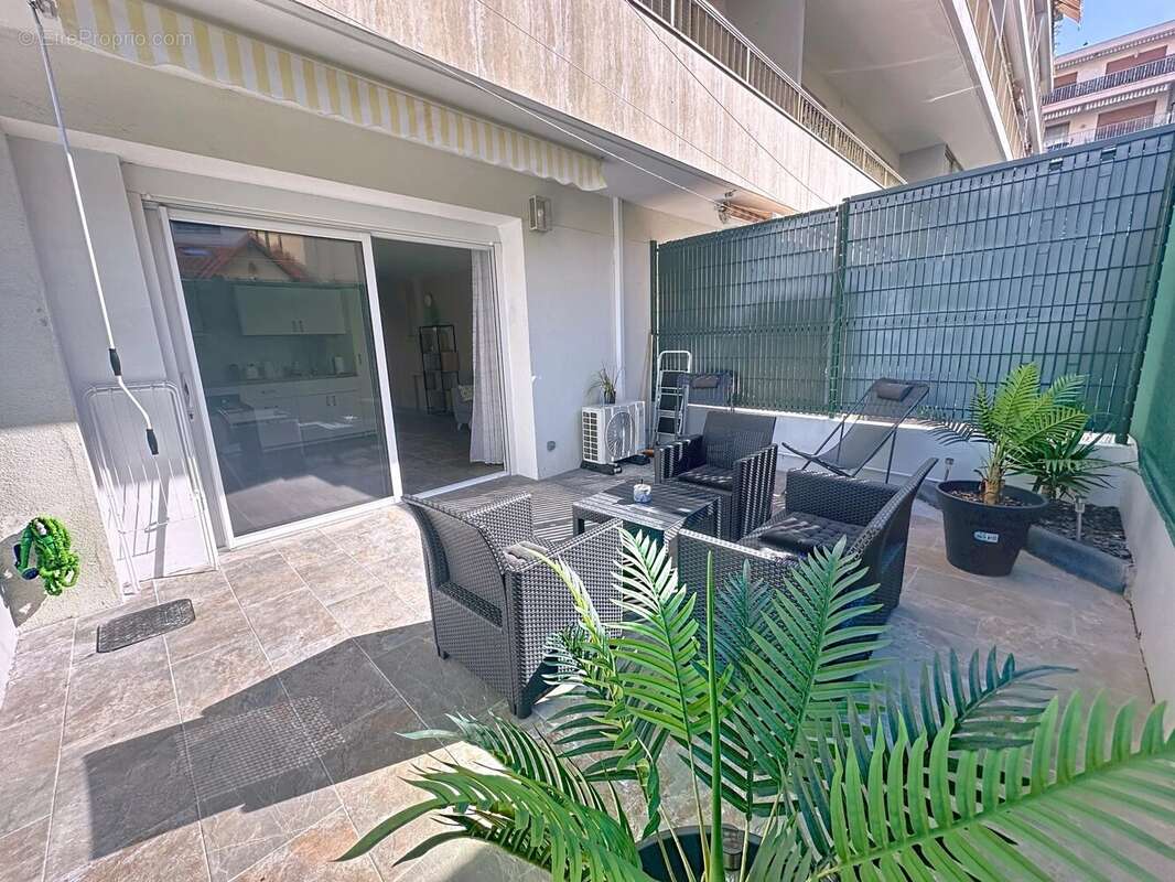 Appartement à CANNES