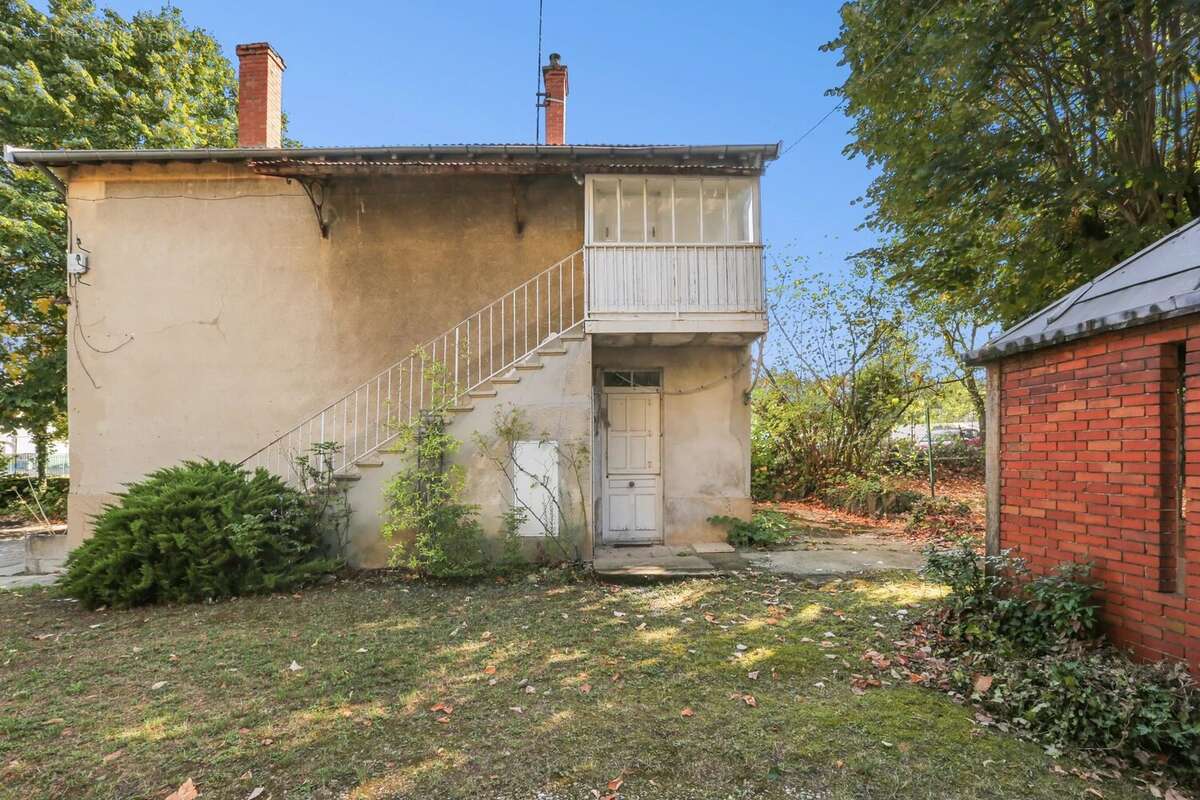 Appartement à SATHONAY-CAMP