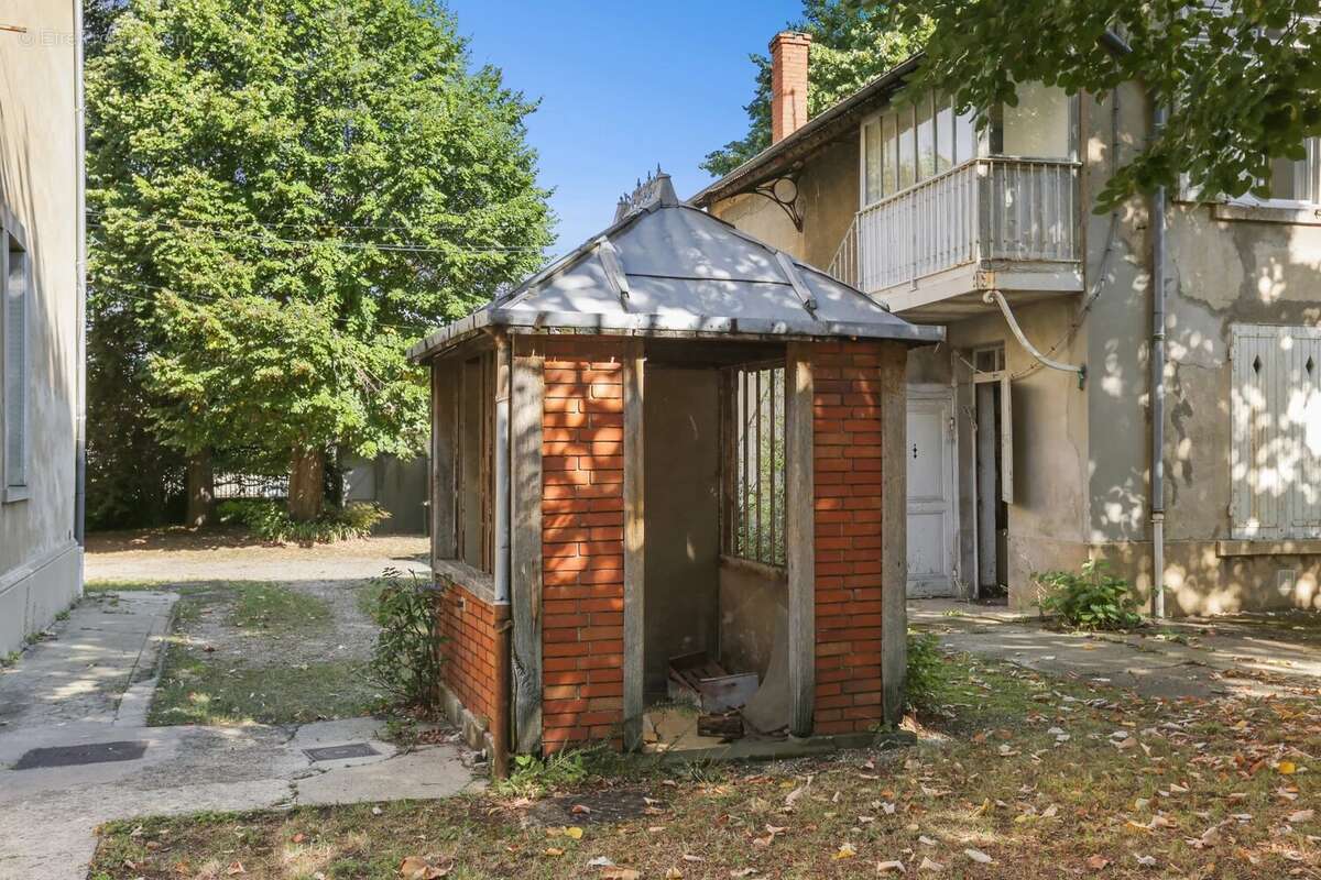 Appartement à SATHONAY-CAMP