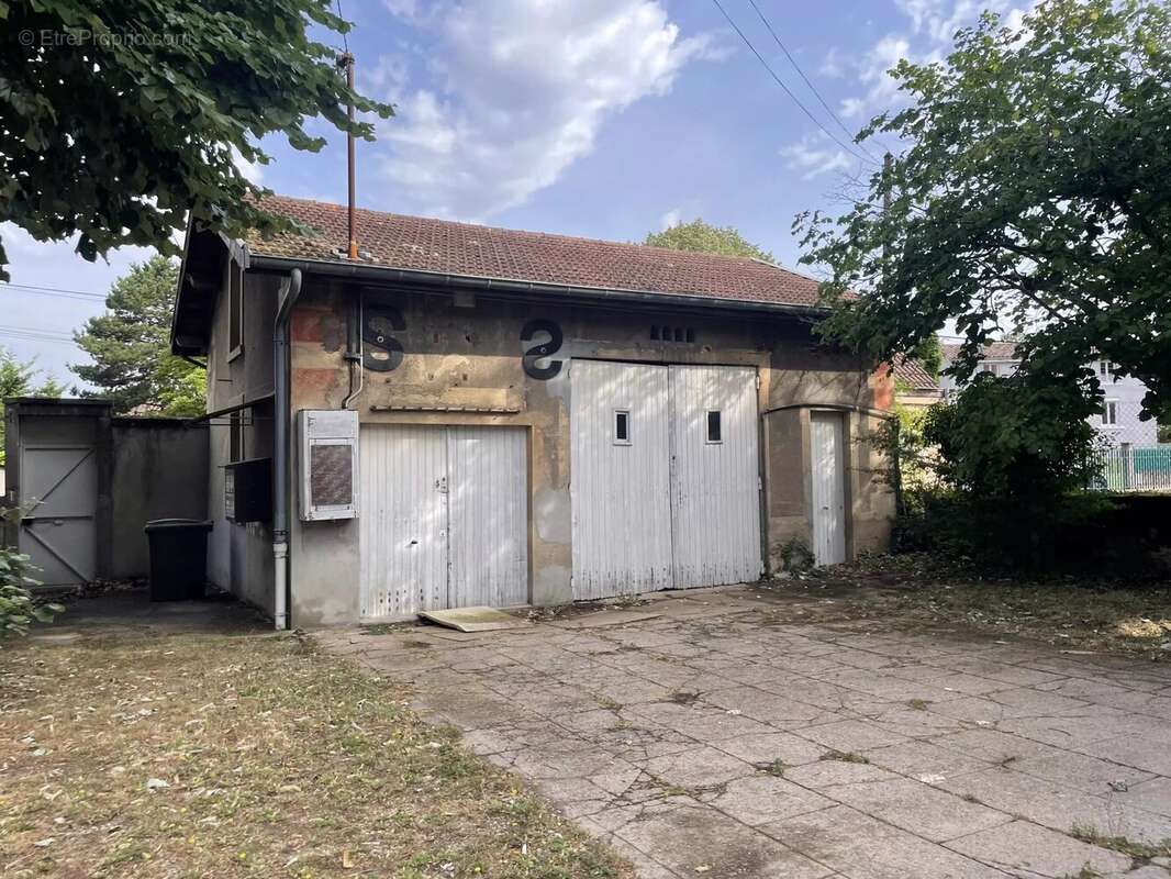 Appartement à SATHONAY-CAMP