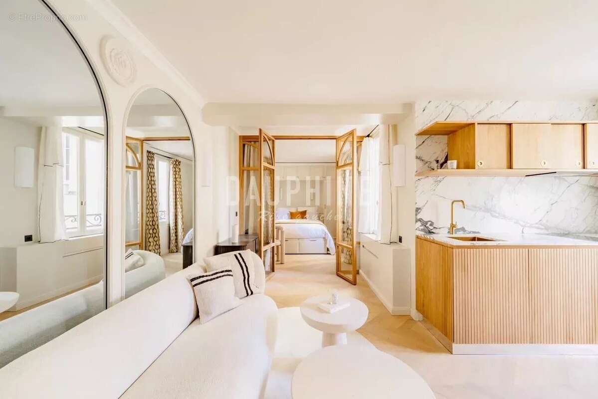 Appartement à PARIS-2E