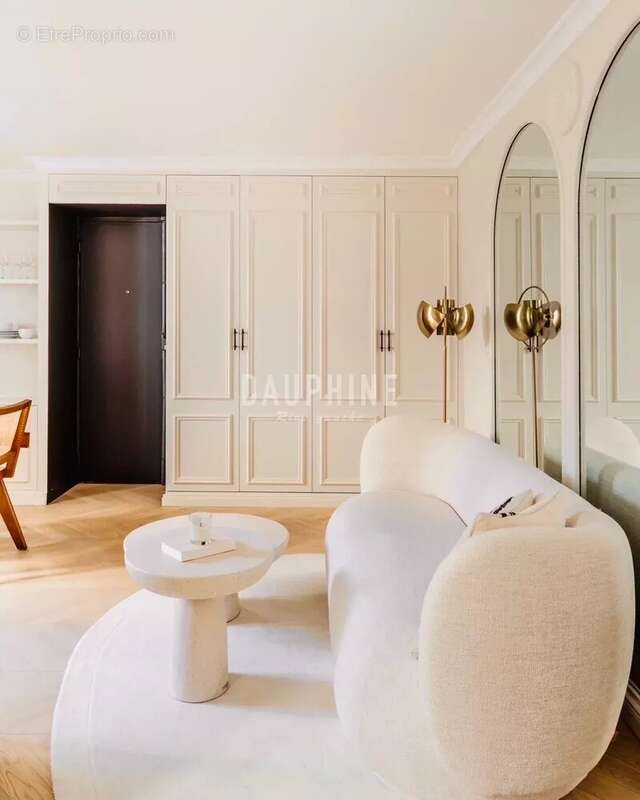 Appartement à PARIS-2E