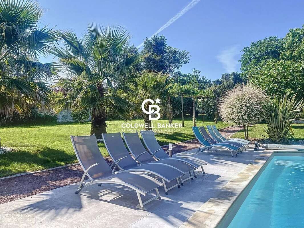 Maison à SAINT-SAUVEUR-D&#039;AUNIS