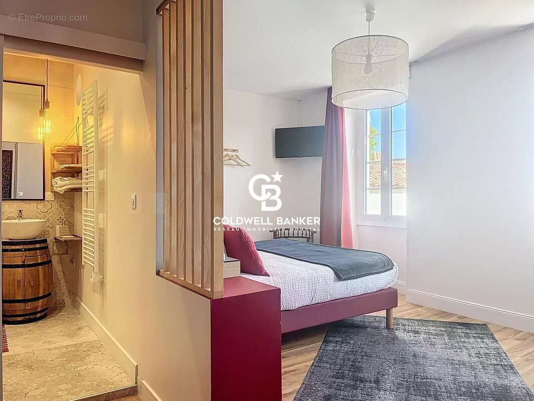 Maison à SAINT-SAUVEUR-D&#039;AUNIS