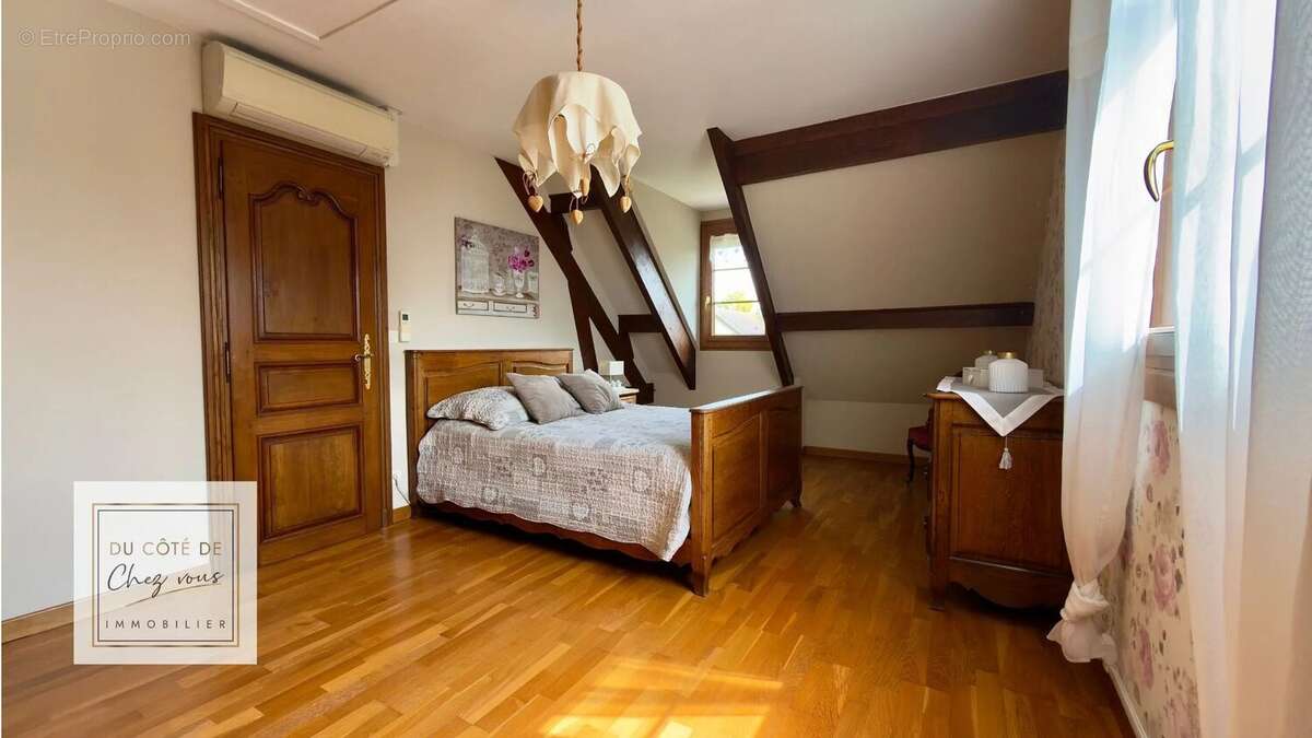 Maison à OSSEY-LES-TROIS-MAISONS