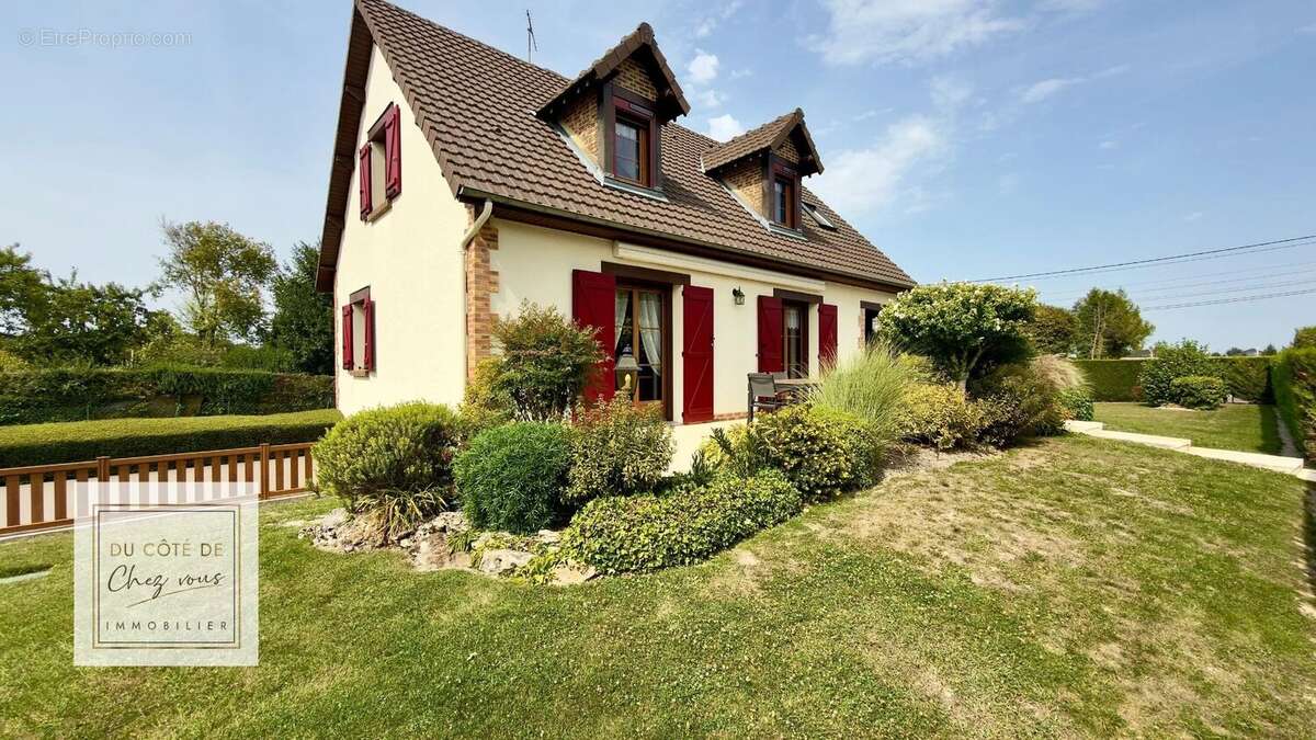 Maison à OSSEY-LES-TROIS-MAISONS