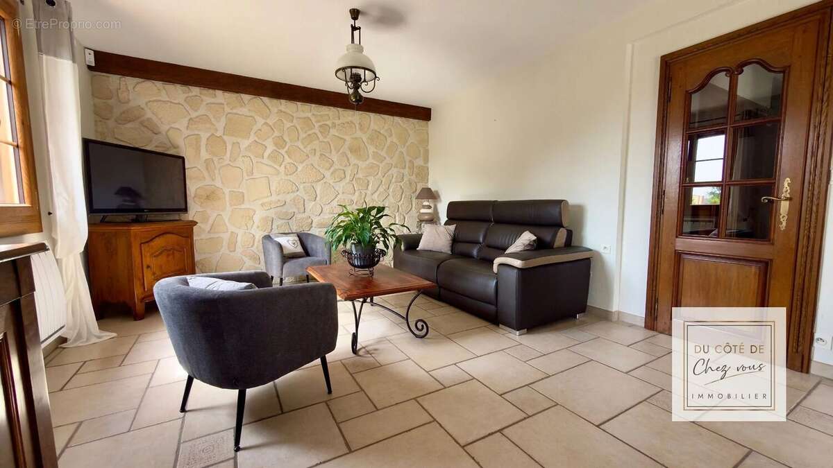 Maison à OSSEY-LES-TROIS-MAISONS