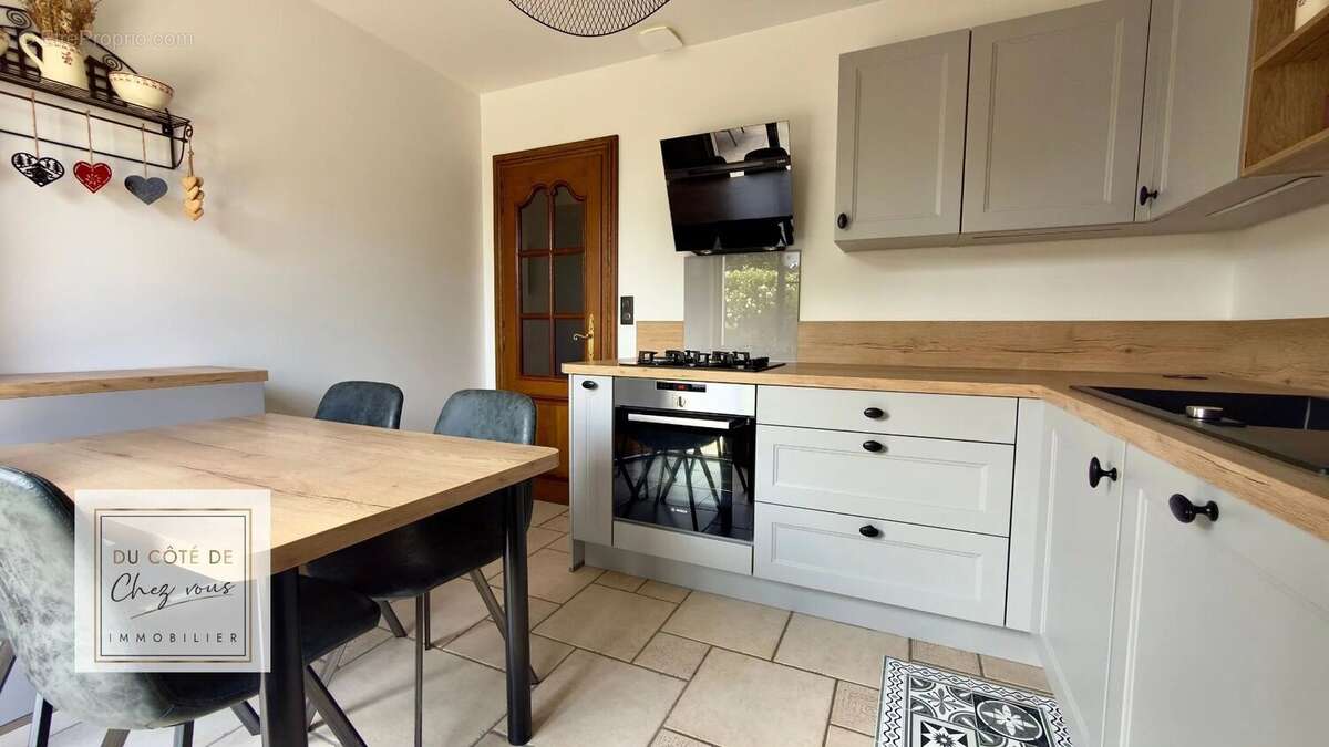 Maison à OSSEY-LES-TROIS-MAISONS