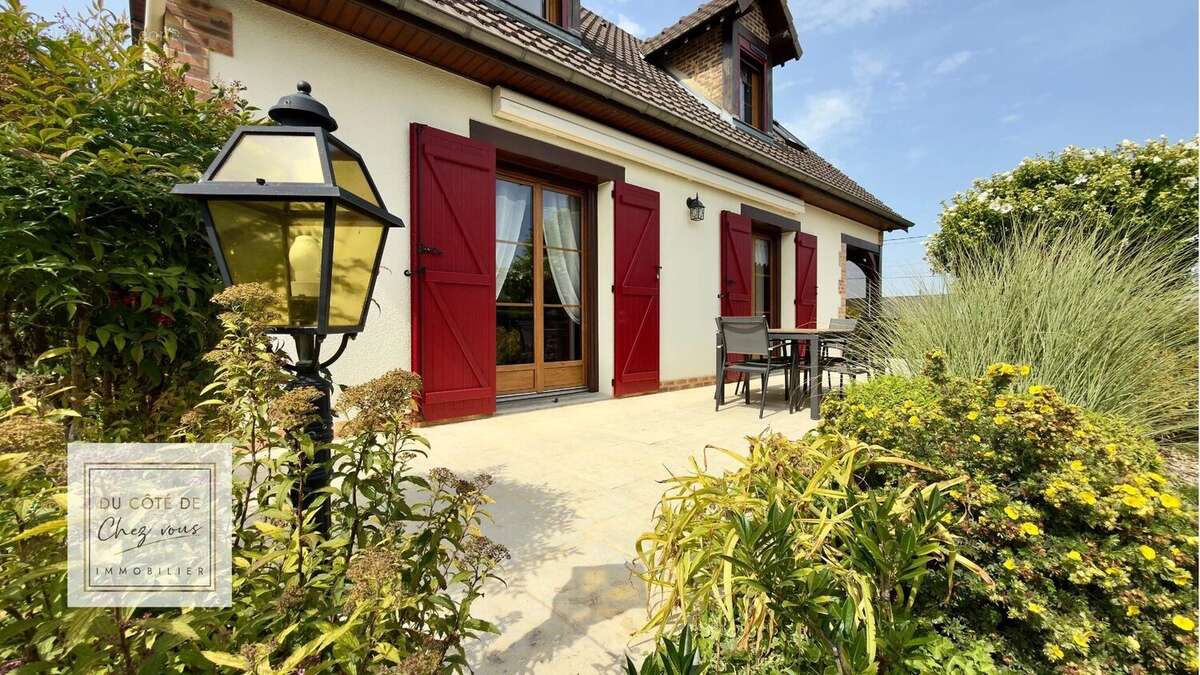 Maison à OSSEY-LES-TROIS-MAISONS