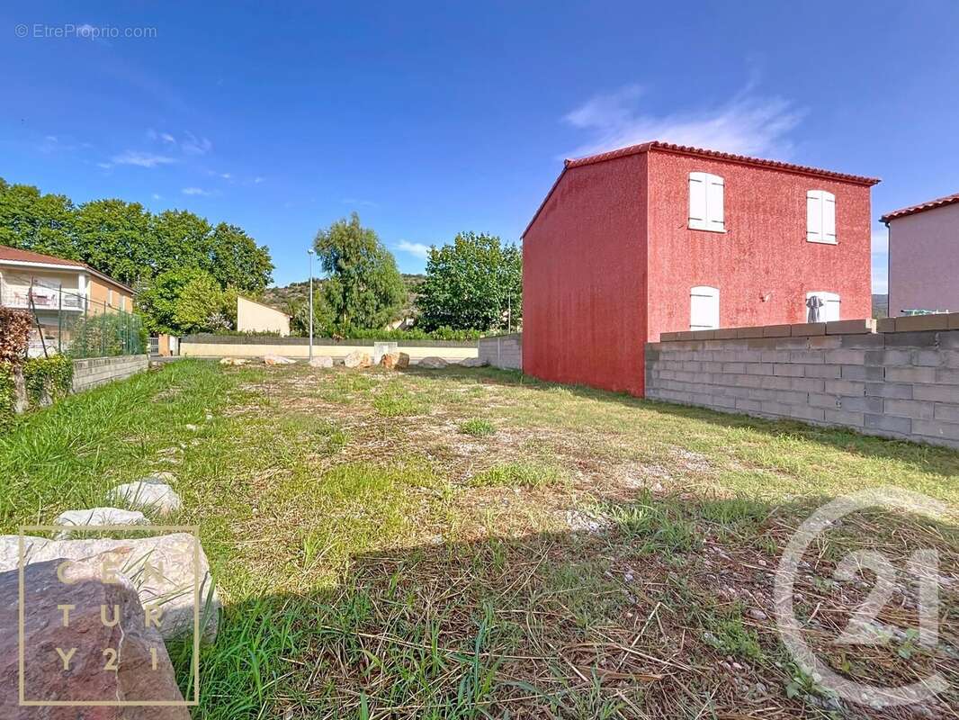 Terrain à PRADES