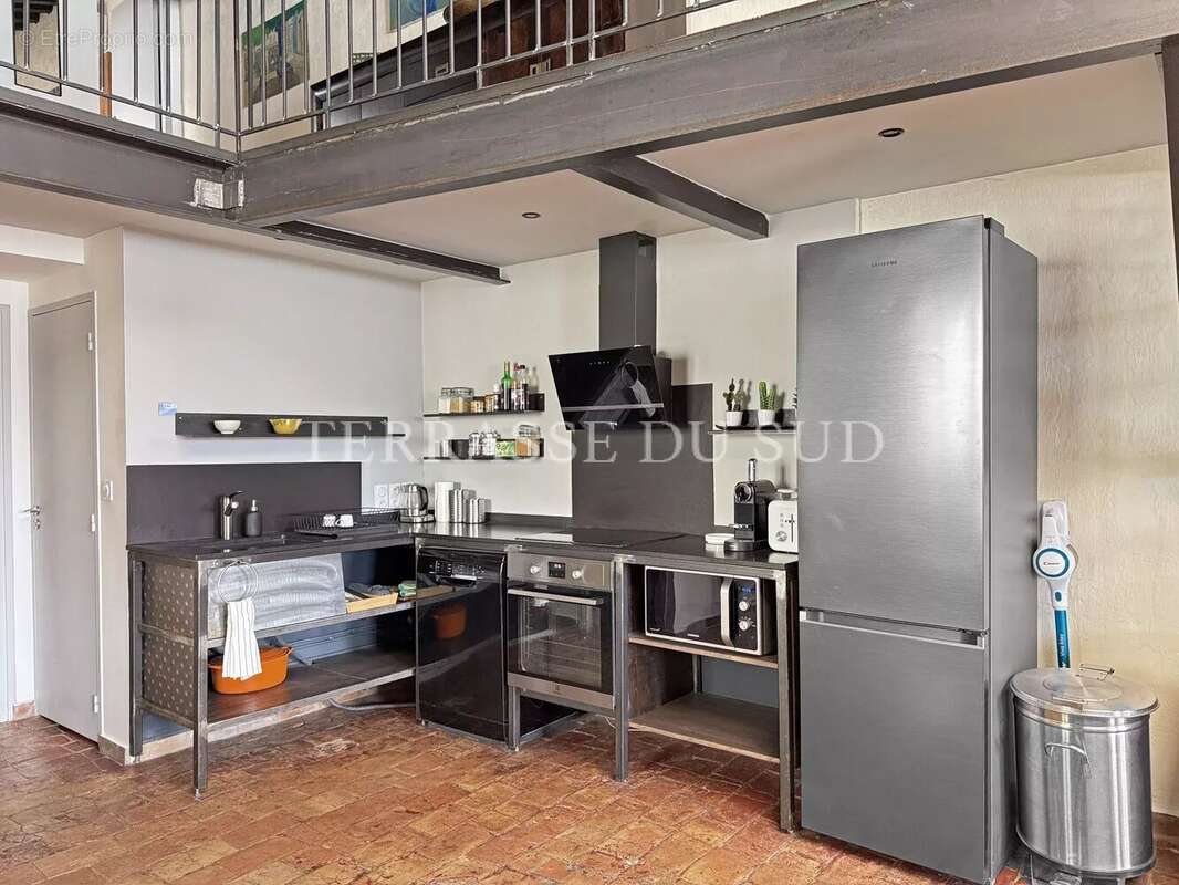 Appartement à MARSEILLE-7E