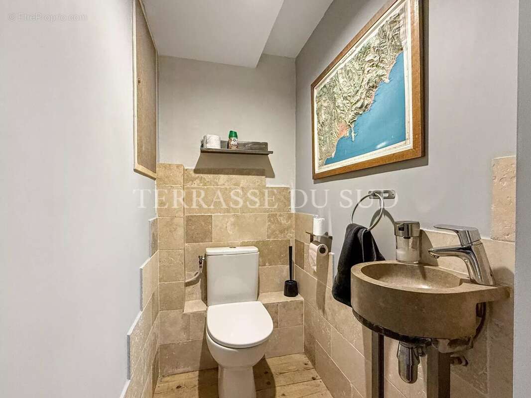Appartement à MARSEILLE-7E