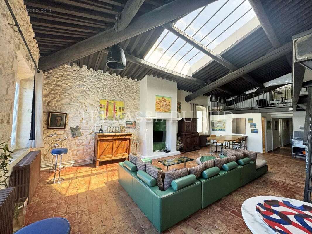 Appartement à MARSEILLE-7E