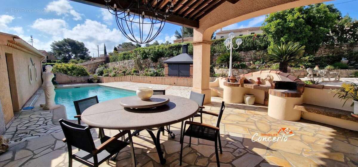 Autre à SAINT-RAPHAEL