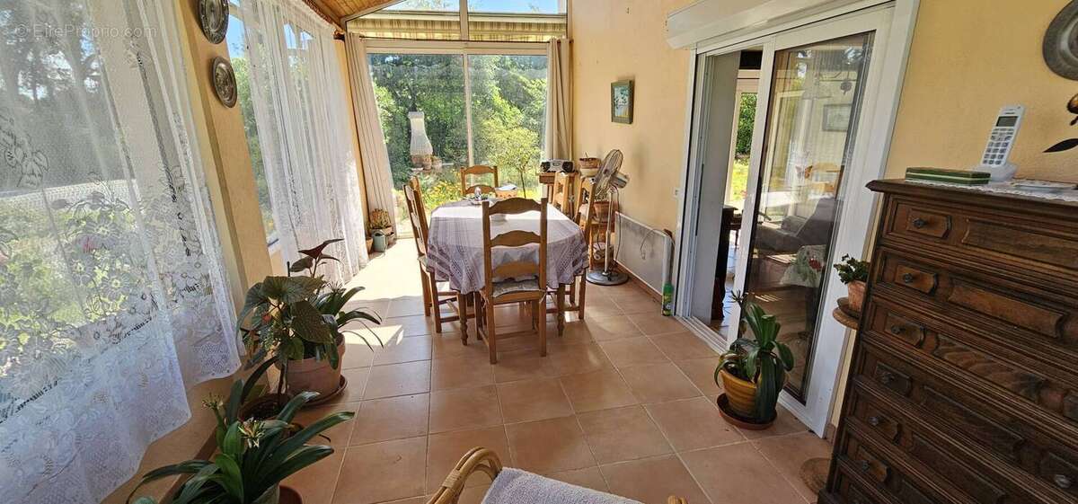 Maison à ROQUEBRUNE-SUR-ARGENS