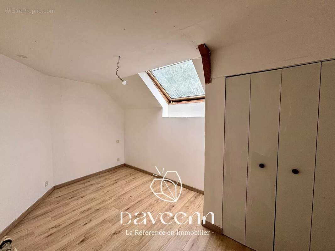 Maison à LOCQUELTAS