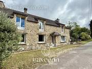 Maison à LOCQUELTAS