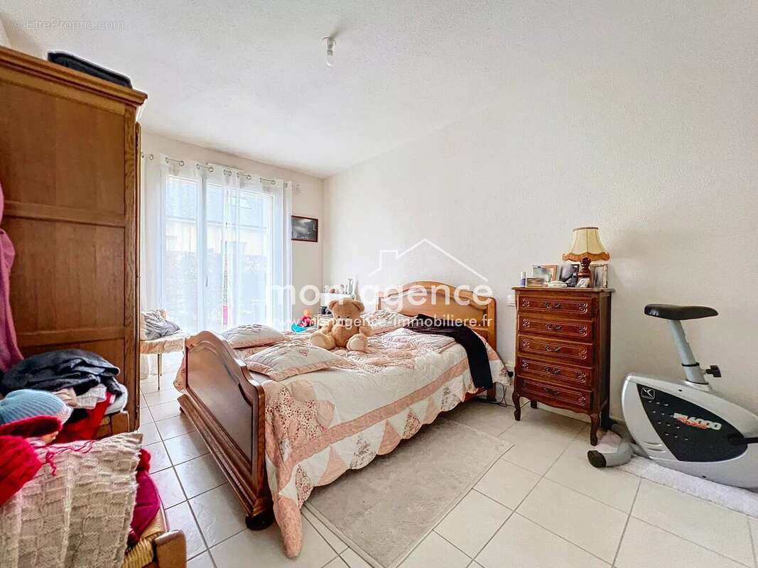 Appartement à BUCHY