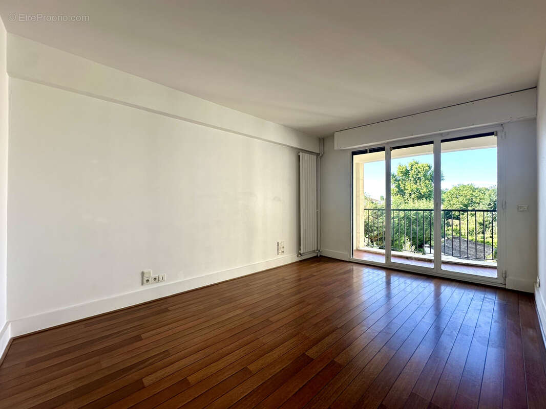 Appartement à NOGENT-SUR-MARNE