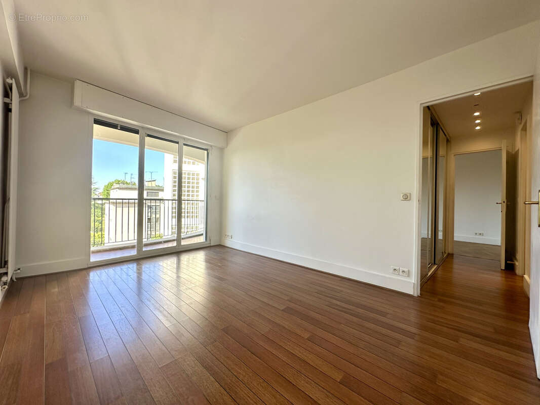 Appartement à NOGENT-SUR-MARNE